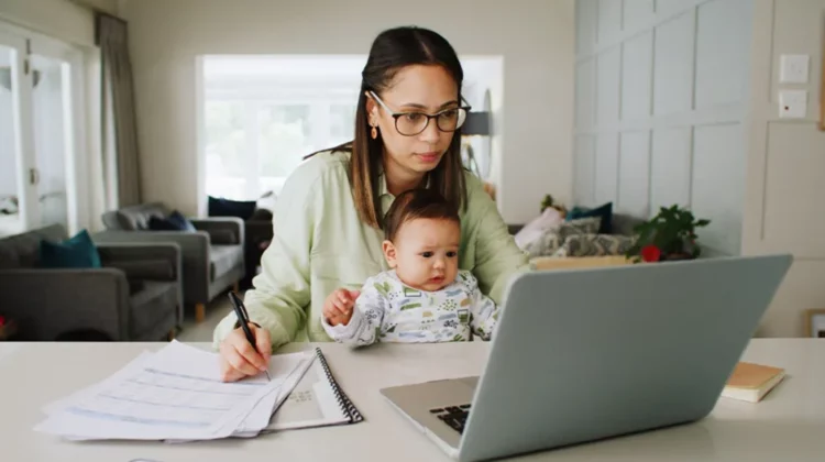 Maternity Benefits in Canada in 2026: Eligibility, Payments, and How the System Works