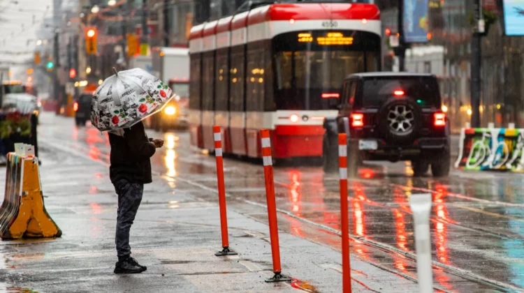 Toronto to experience rain and spring-like temperatures this week